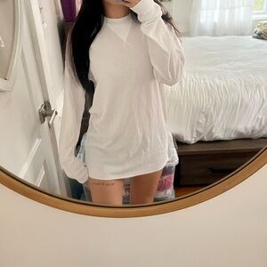white long thermal shirt